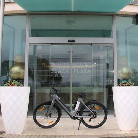 Pisa Tower Plaza Hotel Kültér fotó The first electric bicycle in the world