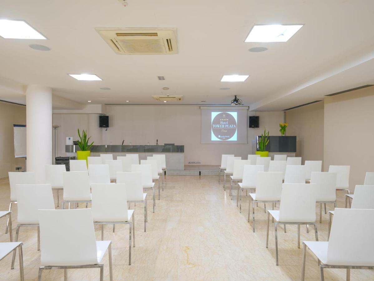 Pisa Tower Plaza Hotel Kültér fotó The conference room